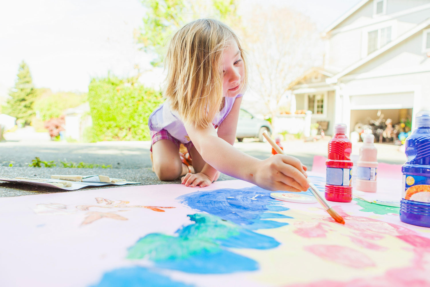 What's the Difference Between Acrylic Paint and Tempera Paint?