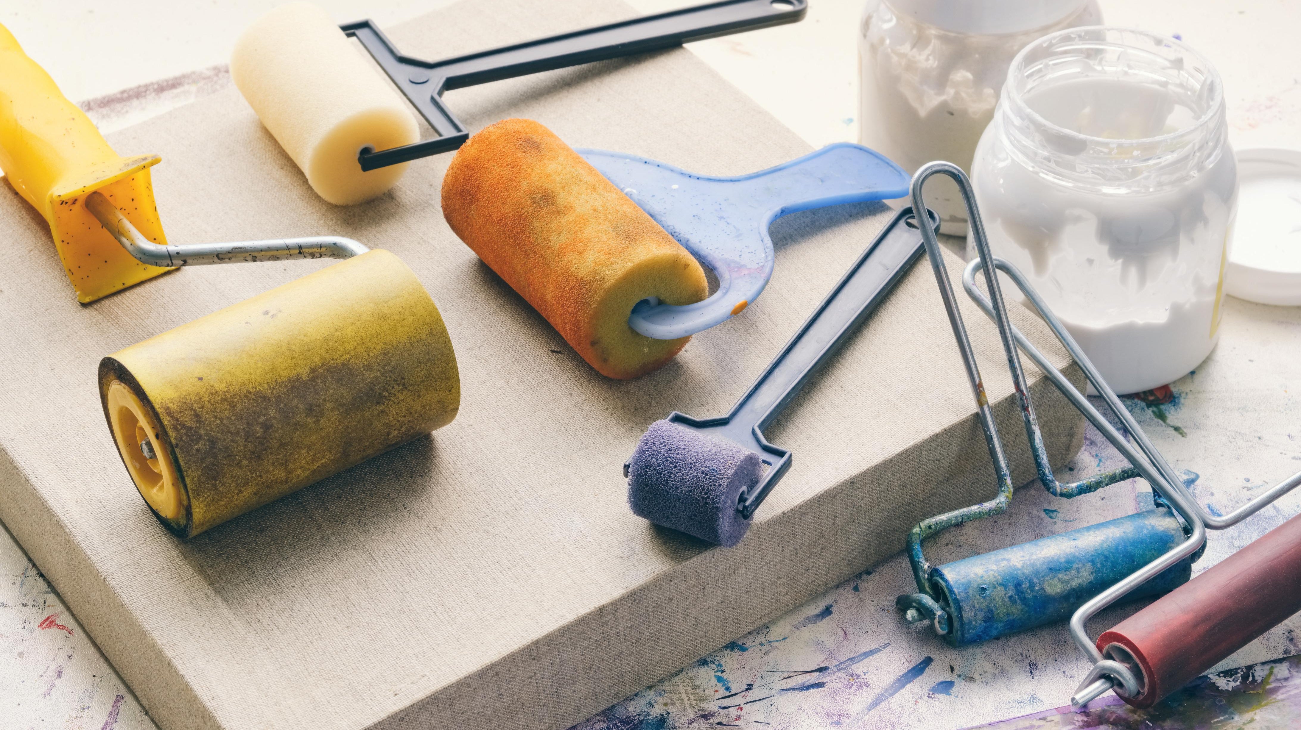 What is a Brayer? Printmaking Tools Explained - Gel Press